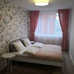 Apartman Spacious Close To The Old Town *