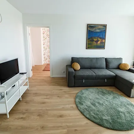 Spacious Close To The Old Town *