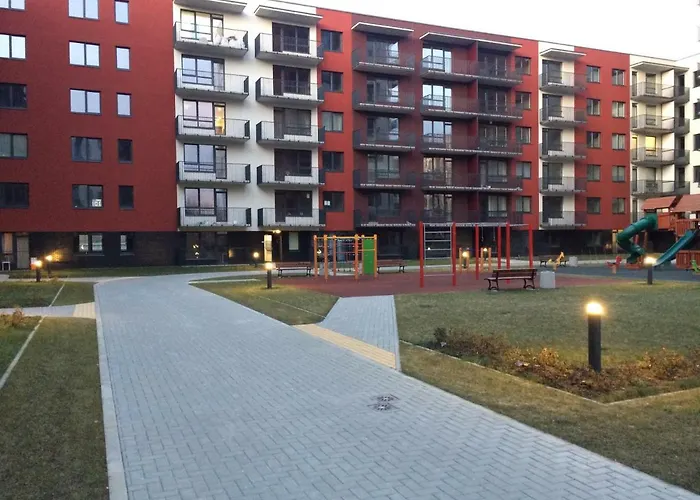 Apartment Spacious Close To The Old Town