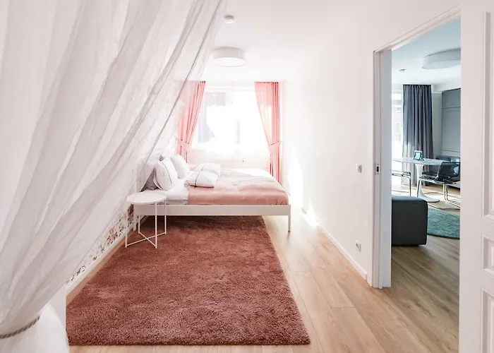 Spacious Close To The Old Town *